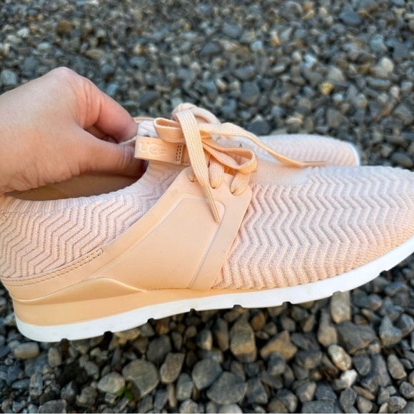UGG Willows Casual Everyday Sneakers Peach Orange Size 8.5 Women’s Knit Upper - Picture 6 of 12